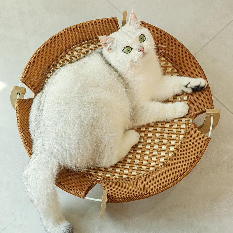 Lux Katzen Feldbett aus Rattan
